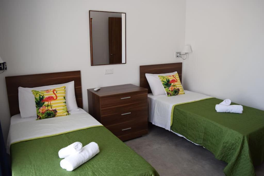 Lovely 3-Bedroom Apartment In L-Iklin 외부 사진